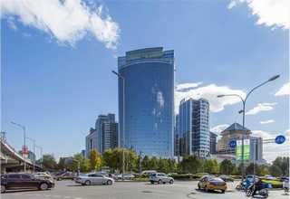 中国红旗H9轿车